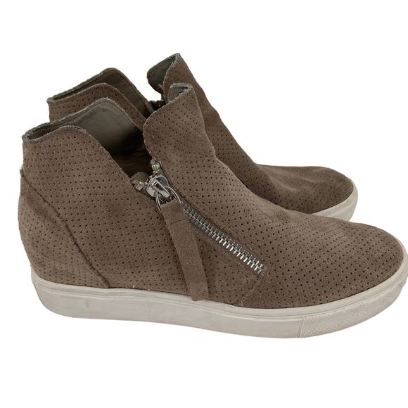 Steve Madden Ankle Boot Size 6 Taupe Suede Perforated Leather Caliber Bootie - Picture 1 of 8
